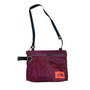 The North Face Mountain Shoulder Crossbody Bag Adjustable Strap Travel
